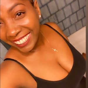 Meet your Posher, Dominique